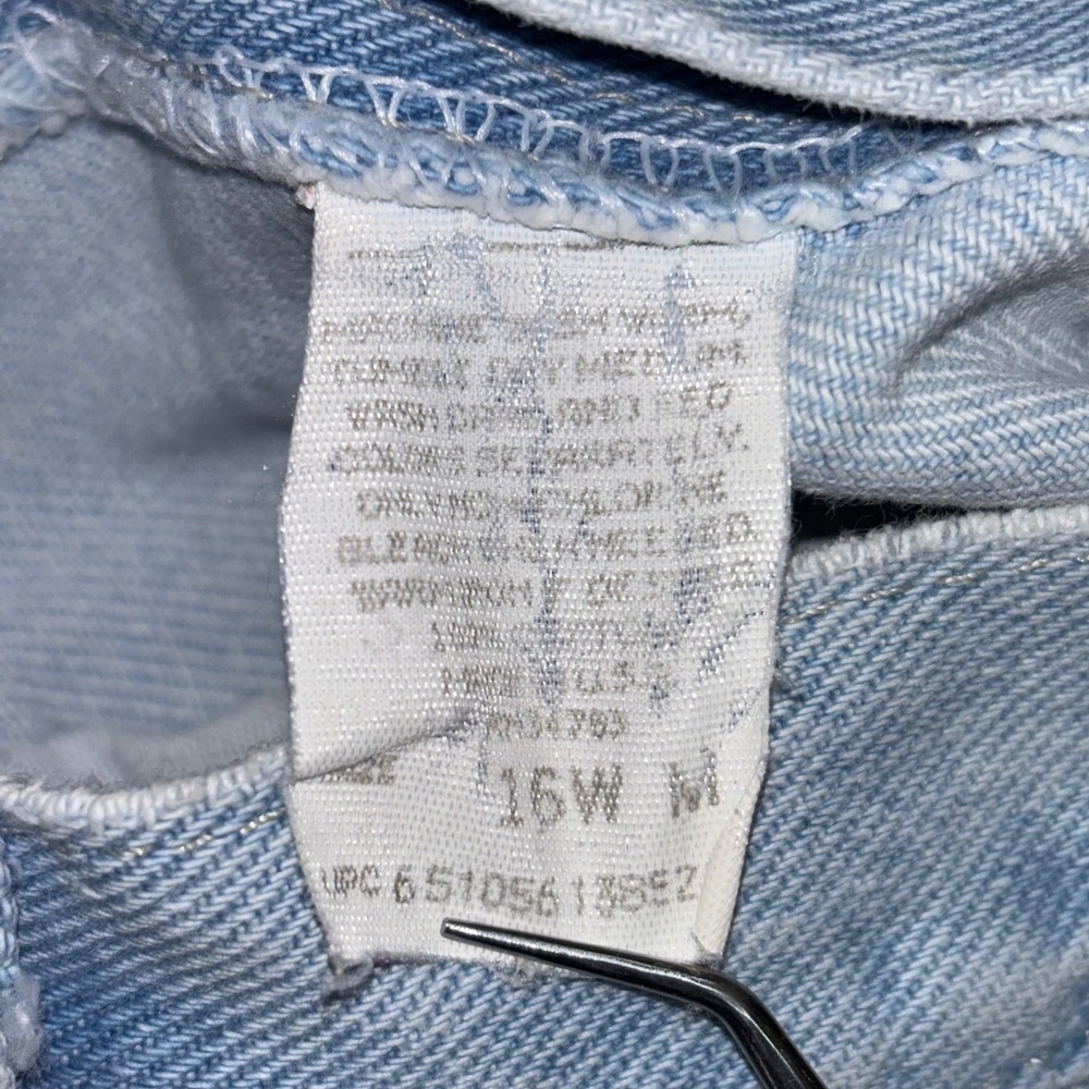 Lee Vintage 90s High Waisted Denim Mom Shorts Light Wash Blue 16W Made in USA - Picture 3 of 9